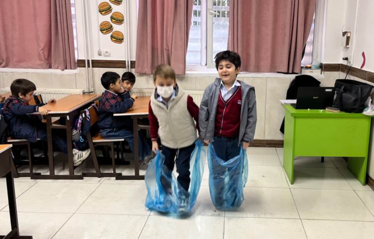 تمرین صدا و action حروف Cc/ Kk 2