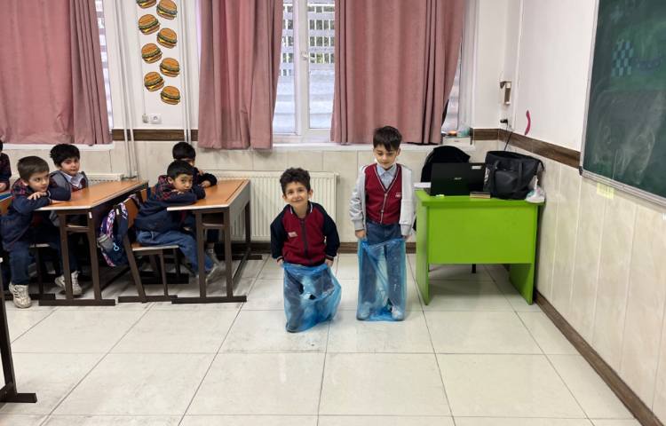 تمرین صدا و action حروف Cc/ Kk