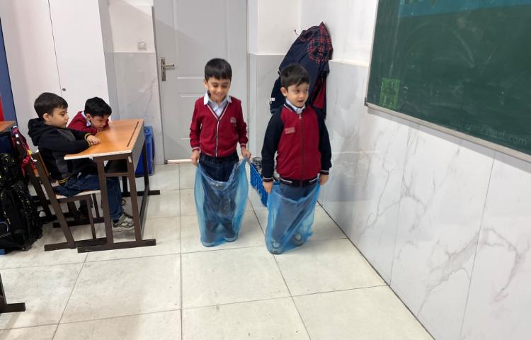 تمرین صدا و action حروف Cc/ Kk