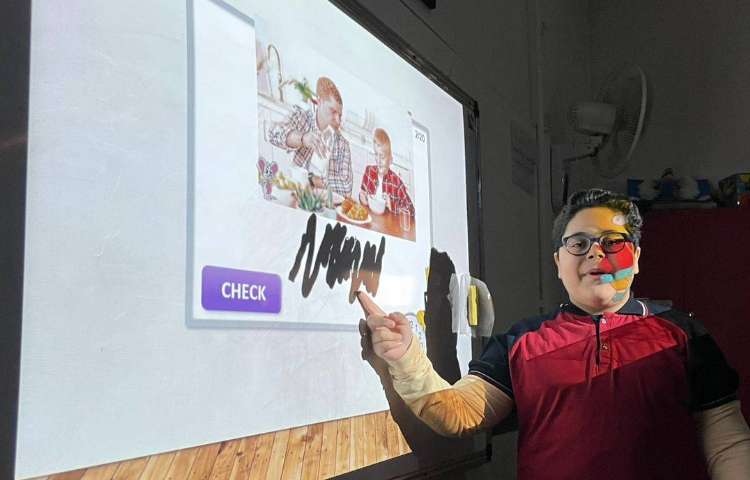 تمرین عبارات مربوط به daily routine با بازی‌های پاورپوینتی-زنگ زبان عمومی 2