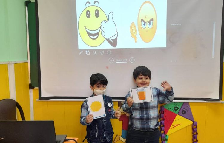 :تمرین غذاها و رنگها با like و don't like 4