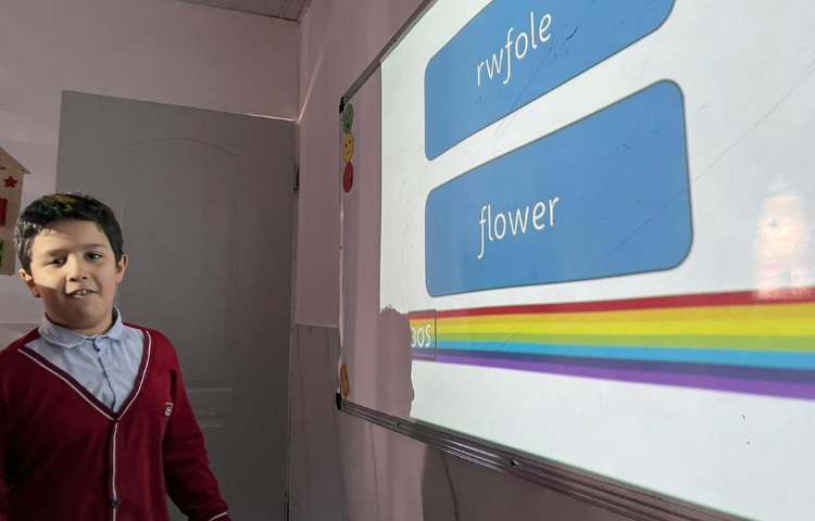 تمرین لغات با بازی‌های پاورپوینتی-زنگ زبان عمومی 3