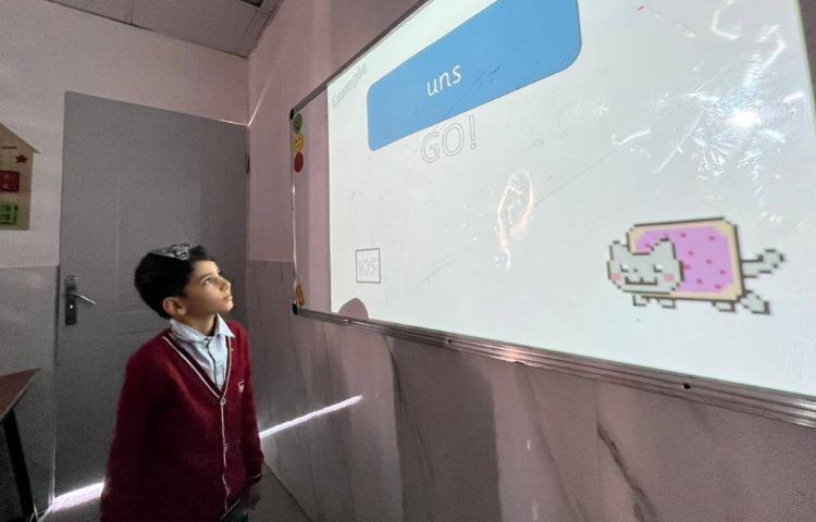 تمرین لغات با بازی‌های پاورپوینتی-زنگ زبان عمومی 4