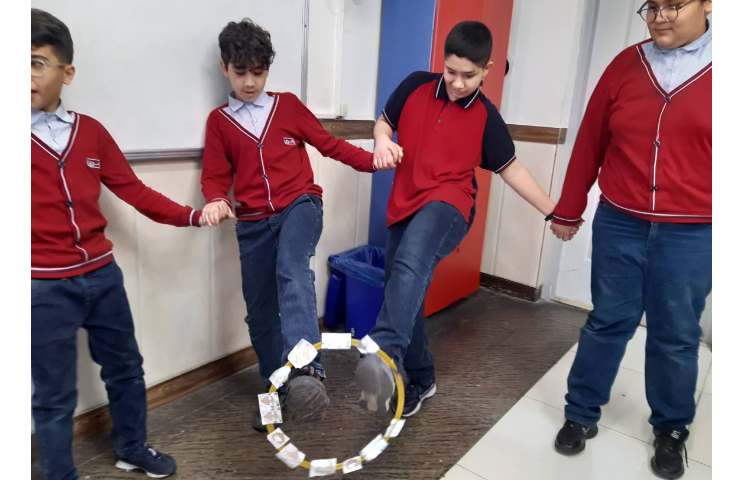 تمرین لغات با بازی گروهی در زنگ زبان عمومی 1