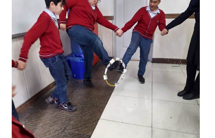 تمرین لغات با بازی گروهی در زنگ زبان عمومی 6