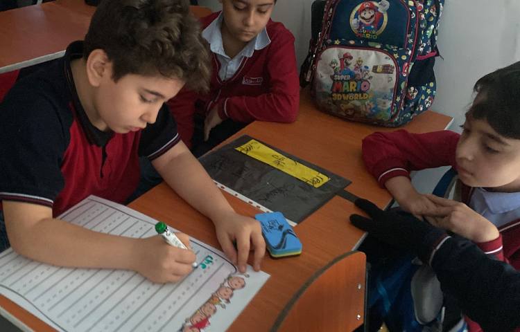 تمرین spelling لغات با بازی گروهی 2