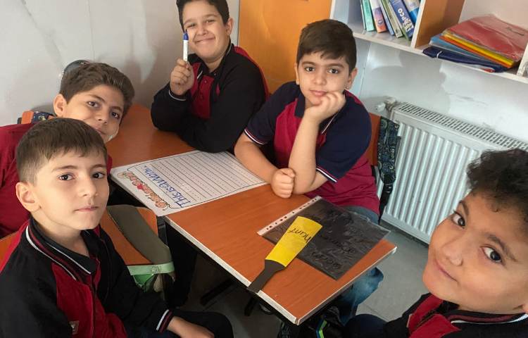 تمرین spelling لغات با بازی گروهی 4