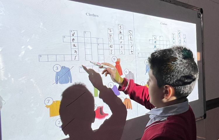 تمرین Spelling لغات با بازی 2