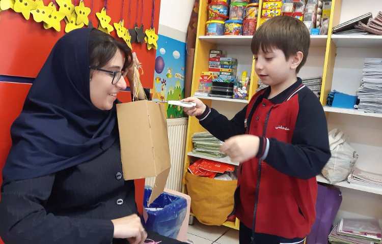 تمرین لغات درس 19 کتاب Picture Dictionary با بازی 3