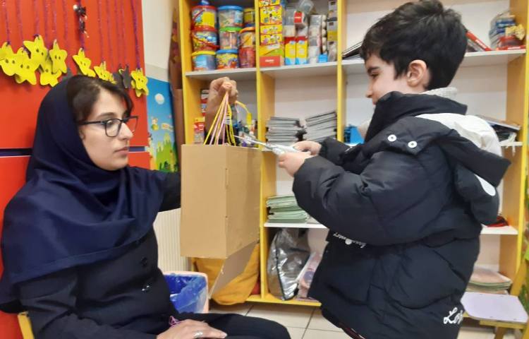 تمرین لغات درس 19 کتاب Picture Dictionary با بازی