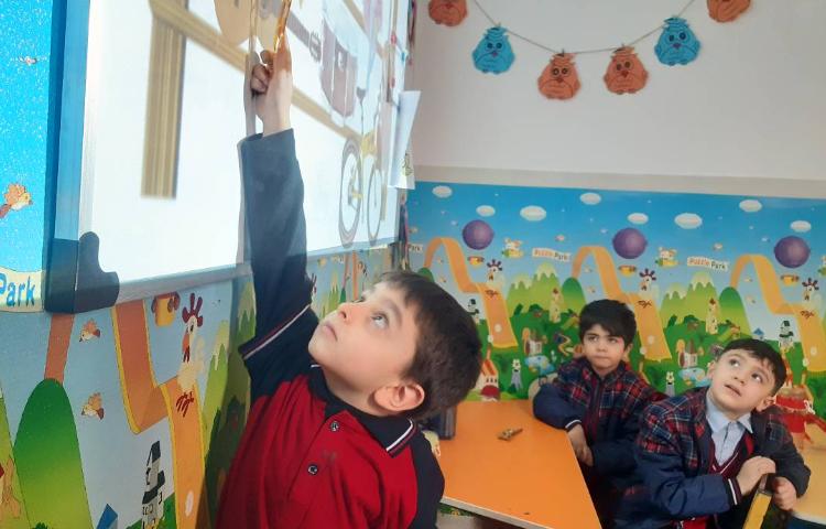 تمرین لغات درس 19 کتاب Picture Dictionary 2