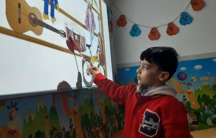 تمرین لغات درس 19 کتاب Picture Dictionary 8