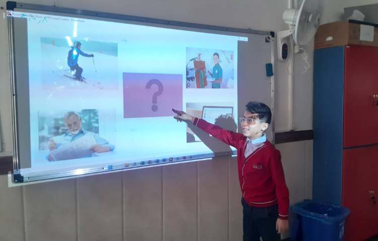 تمرین لغات درس 4 با بازی What's missing?-زنگ زبان عمومی 3