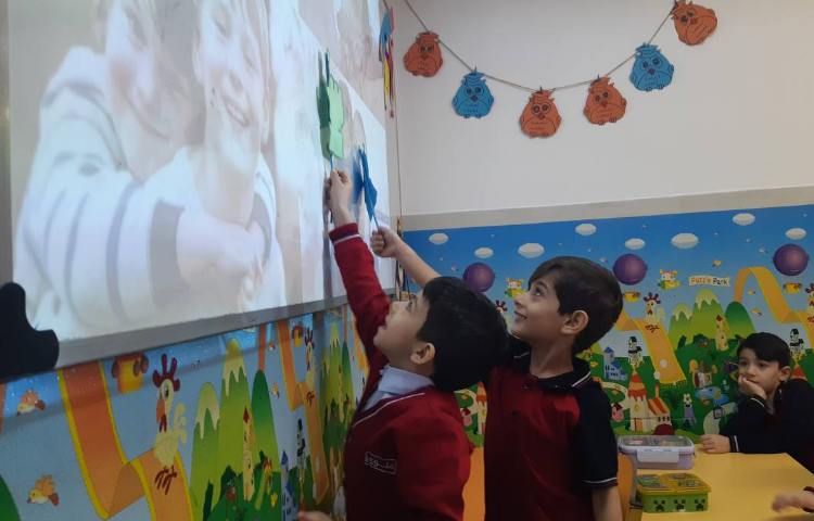 تمرین لغات درس 6 Picture Dictionary 4