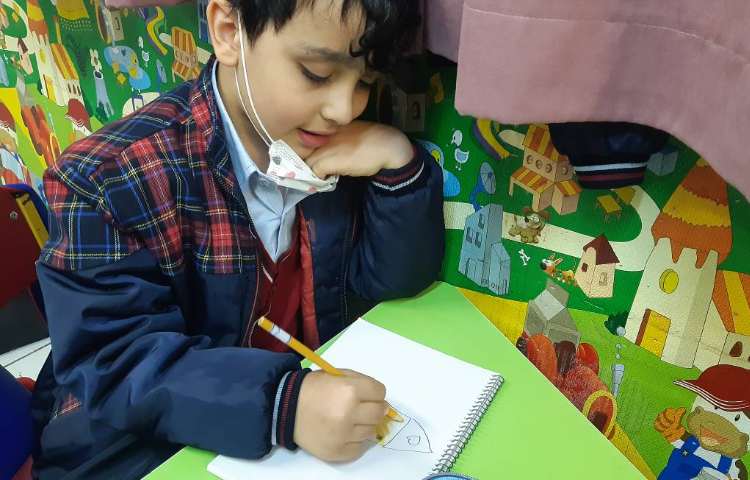 تمرین لغات مربوط به اشکال هندسی و رنگ‌ها-زنگ زبان عمومی 6