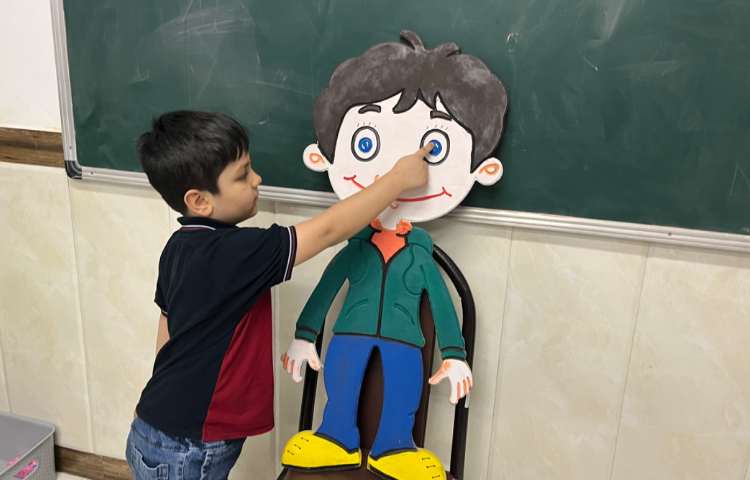 تمرین لغات مربوط به اعضای بدن-زنگ Science 1