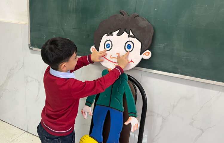 تمرین لغات مربوط به اعضای بدن-زنگ Science 2