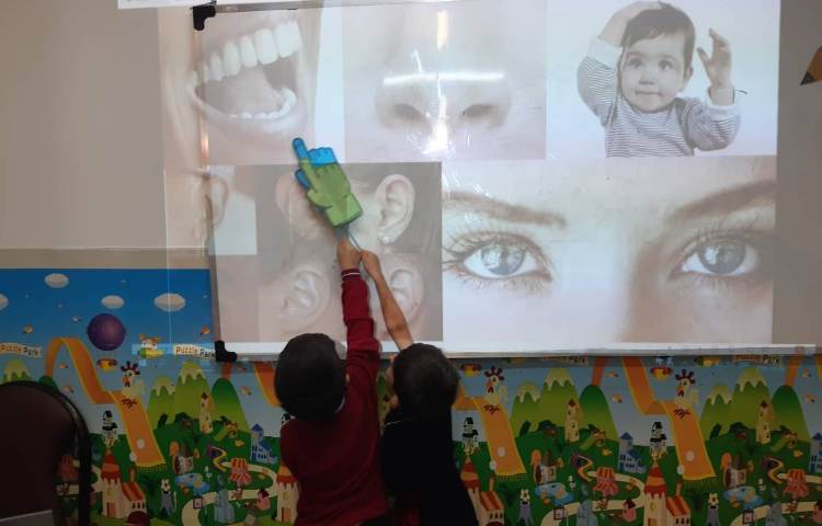 تمرین لغات مربوط به اعضای صورت با بازی در زنگ زبان عمومی 2