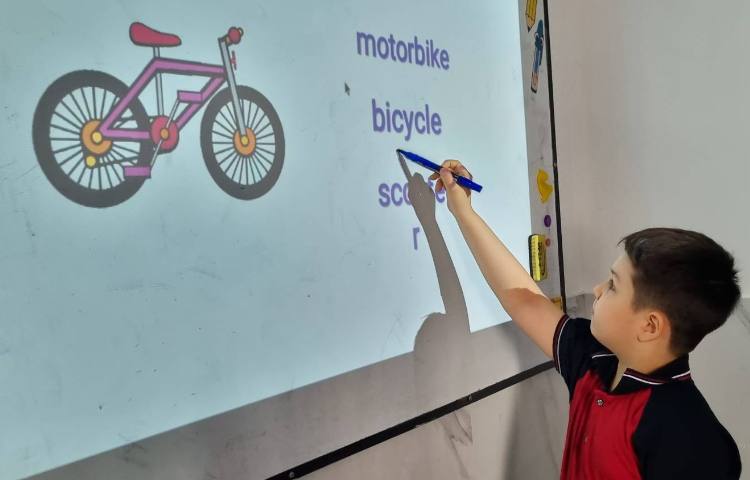 تمرین Spelling لغات مربوط به وسایل نقلیه 2