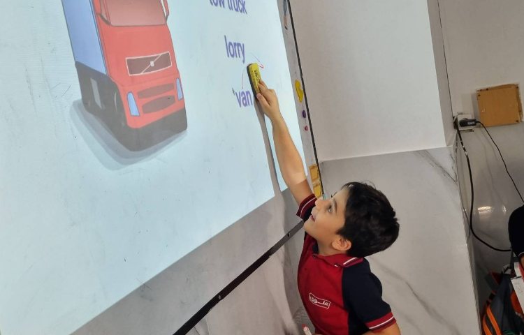 تمرین Spelling لغات مربوط به وسایل نقلیه