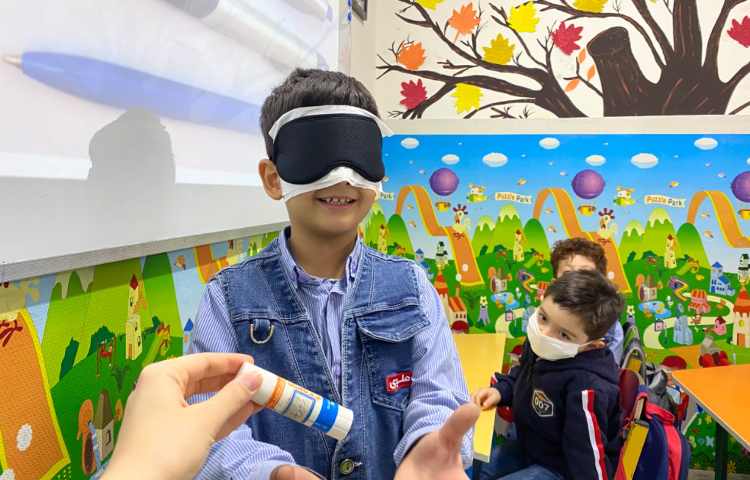 تمرین لغات کتاب Picture Dictionary از طریق بازی 1