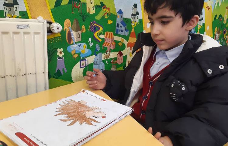 تمرین لغات کتاب Picture Dictionary و انجام کتاب Pencil Control 4