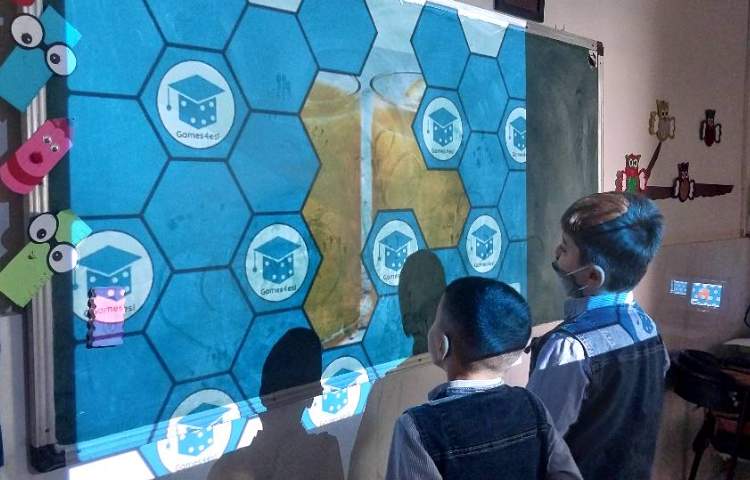 تمرین مبحث جامد و مایع-زنگ Science 2