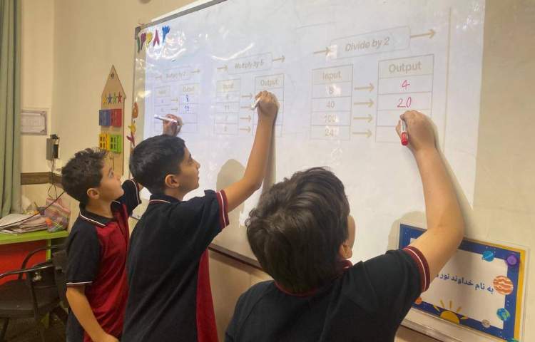 تمرین مبحث دستگاه ورودی و خروجی-زنگ Math 4