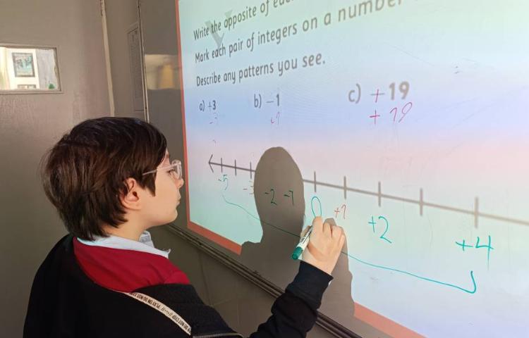 تمرین مبحث محور اعداد در زنگ Math 3