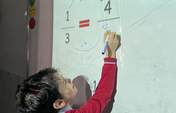 تمرین مبحث کسرها-زنگ Math 4