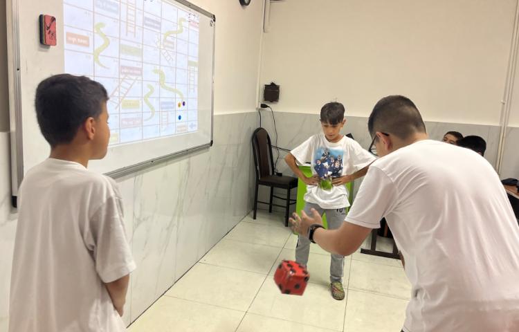 تمرین متن مربوط به تخت جمشید با بازی مار و پله 1