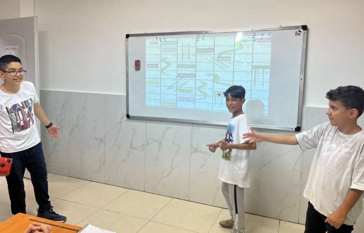 تمرین متن مربوط به تخت جمشید با بازی مار و پله 3