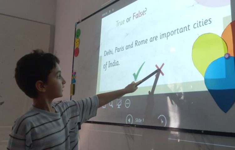 تمرین متن مربوط به کشور India با بازی True/False 3