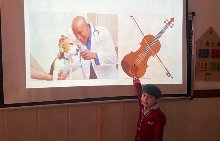 تمرین مثال‌های حرف Vv 2