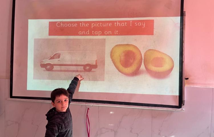 تمرین مثال‌های حرف Vv