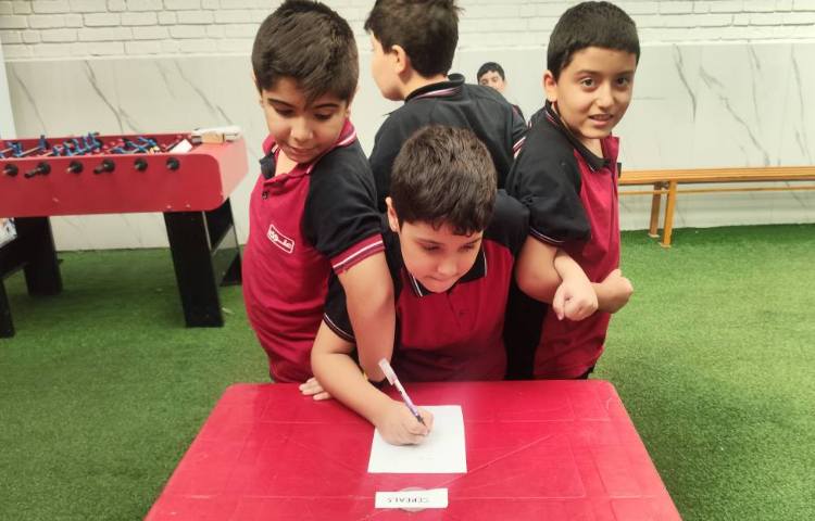 تمرین مثال‌های مربوط به مواد غذایی در گروه های مختلف غذایی به صورت گروهی 2