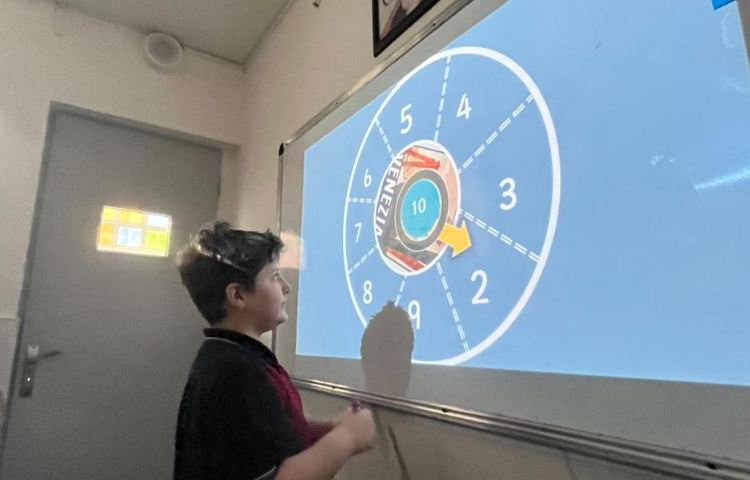 تمرین مضارب عدد 10 با استفاده از اسپینر 1