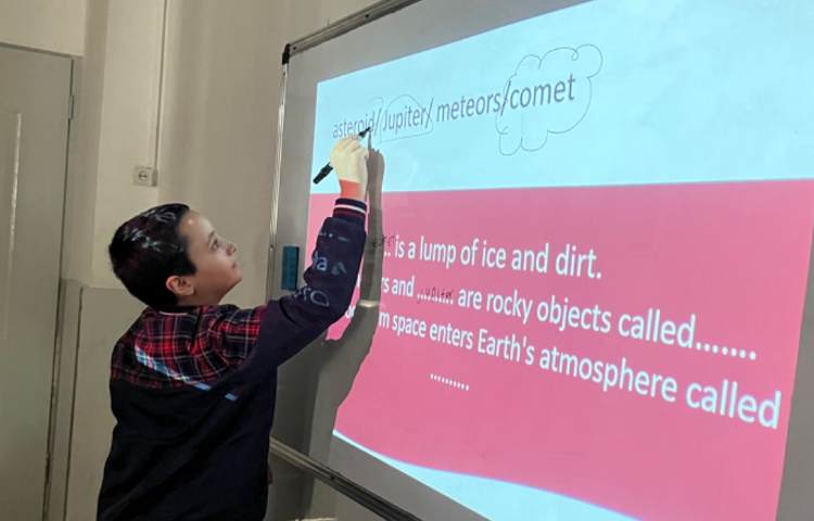 تمرین مفاهیم comet/ asteroid/ meteors 2