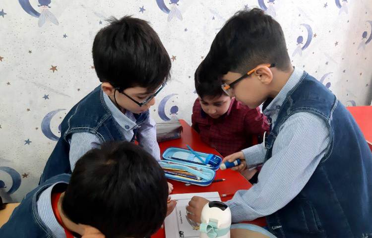 تمرین مکالمه در کلاس 2