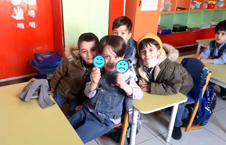 تمرین مکالمه در کلاس 5