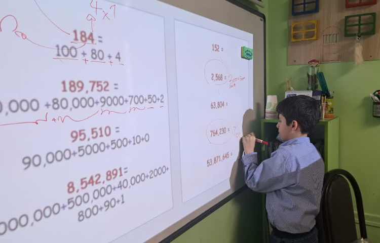 تمرین مکالمه و spell کردن کلمات 1