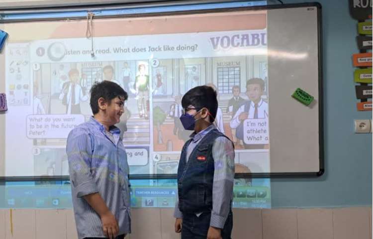 تمرین مکالمه و spell کردن کلمات 1