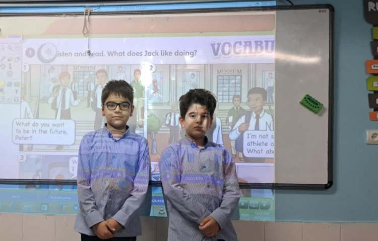 تمرین مکالمه و spell کردن کلمات 3