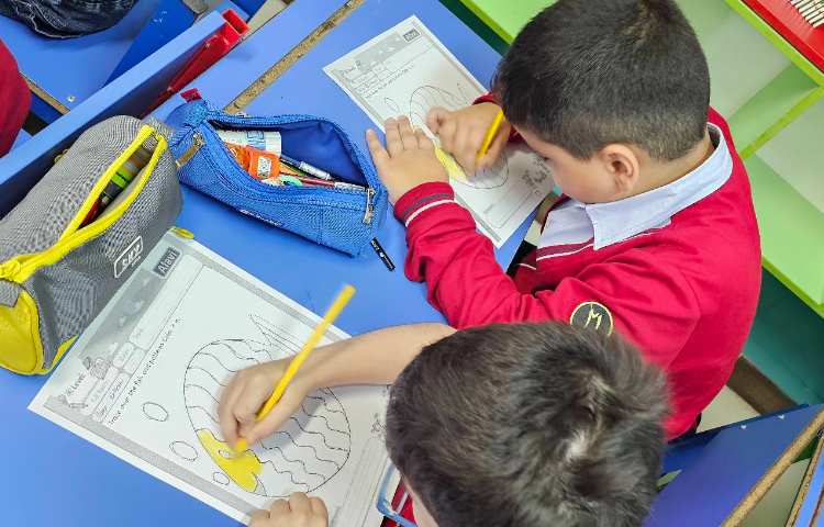 تمرین نحوه درست در دست گرفتن مداد 10