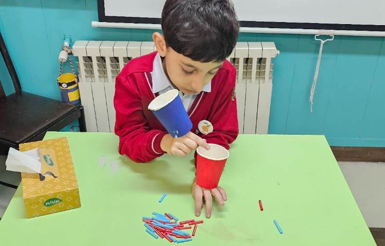 تمرین نحوه درست در دست گرفتن مداد 4