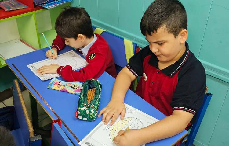 تمرین نحوه درست در دست گرفتن مداد 6