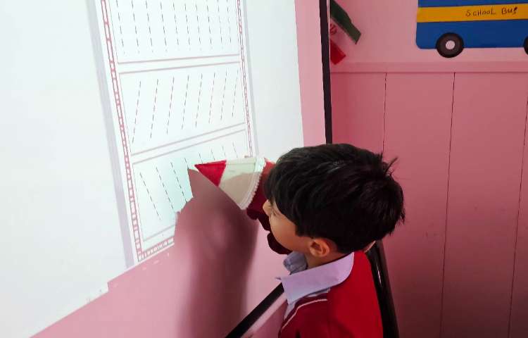 تمرین نحوه درست در دست گرفتن مداد 9