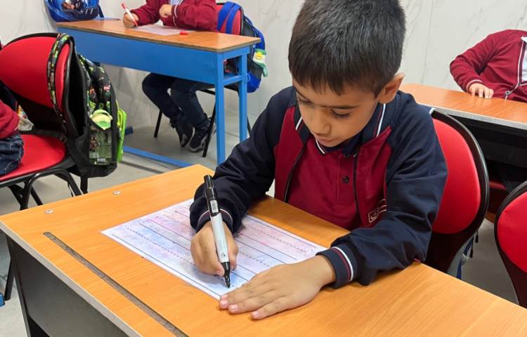 تمرین نحوه‌ی نوشتن اعداد 1-5-زنگ Math 2