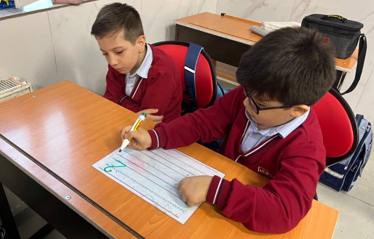 تمرین نحوه‌ی نوشتن اعداد 1-5-زنگ Math 2