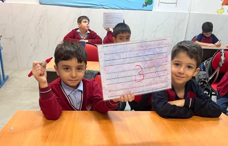 تمرین نحوه‌ی نوشتن اعداد 1-5-زنگ Math 3